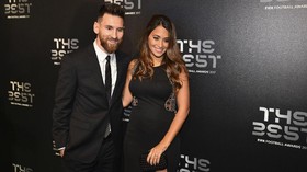 FOTO: Gandengan Cantik Bintang Sepak Bola di The Best FIFA