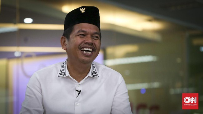 PDIP mempertimbangkan mengusung pasangan Dedi Mulyadi dan Deddy Mizwar untuk maju sebagai pasangan calon gubernur di Pilgub Jabar 2018.