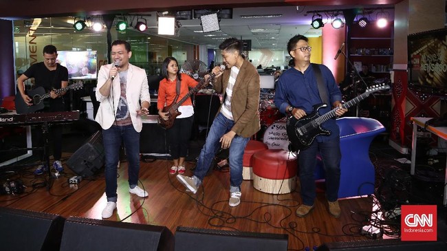 Base Jam menyesalkan telah mengecewakan penggemar karena konsernya dibubarkan terkait persoalan syariah di Aceh.