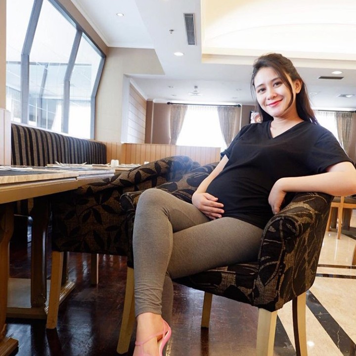 <p>Dalam beberapa postingan foto di Instagram, Ryana mengakui makin chubby. "Muka pipi semuaaa. Teebeelll yaaa... empuk!" Begitu tulisnya beberapa waktu lalu. (Foto: Instagram @ryana_dea)</p>