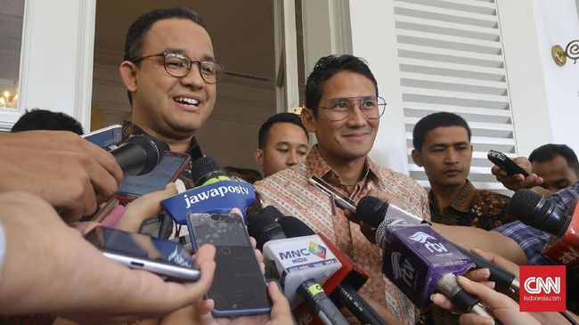 Anies Sandi Curhat ke Jokowi  soal Sepatu  Kets 