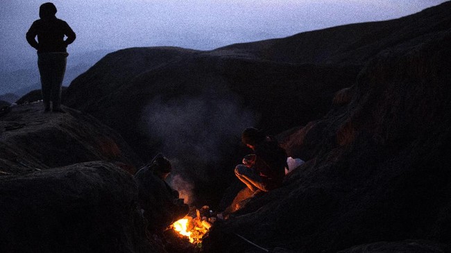 FOTO: Keindahan Bromo yang Melegenda