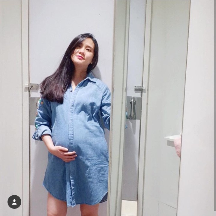 <p>Setidaknya Ryana sudah mengalami kenaikan berat badan sampai 16 kg. Nggak apa-apa, masih wajar kok, Bun. (Foto: Instagram @ryana_dea)  </p>