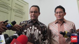 Anies-Sandi Jelaskan Beda Rumah Susun dan Rumah Lapis