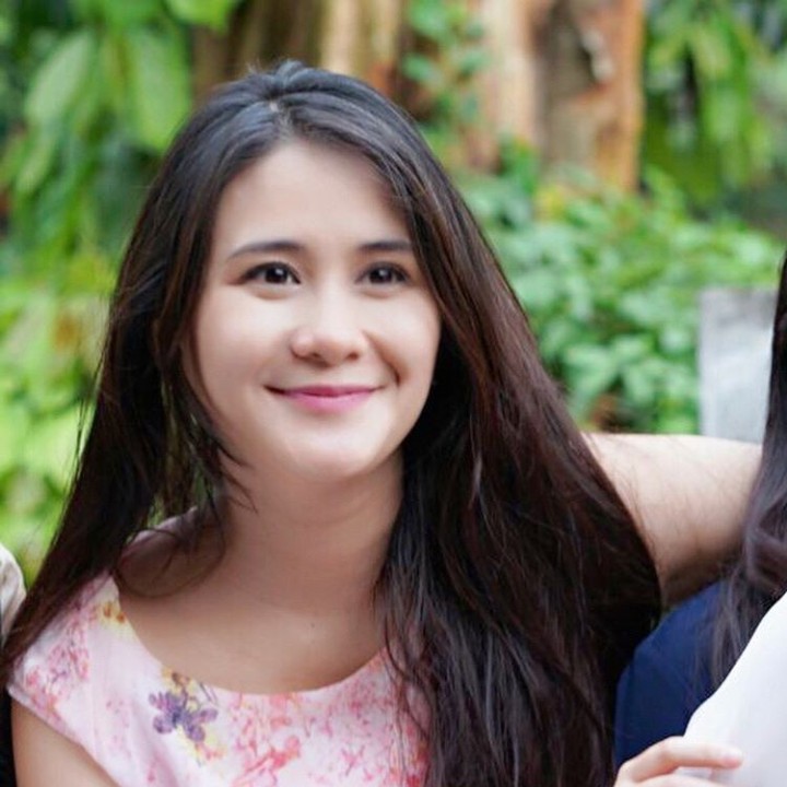 <p>Meski wajahnya makin bulat, tapi Ryana tetap cantik dan menawan. Setuju kan, Bun? (Foto: Instagram @ryana_dea)</p>