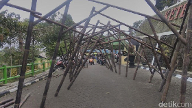Pengunjung Bamboo Lighting Festival Membludak