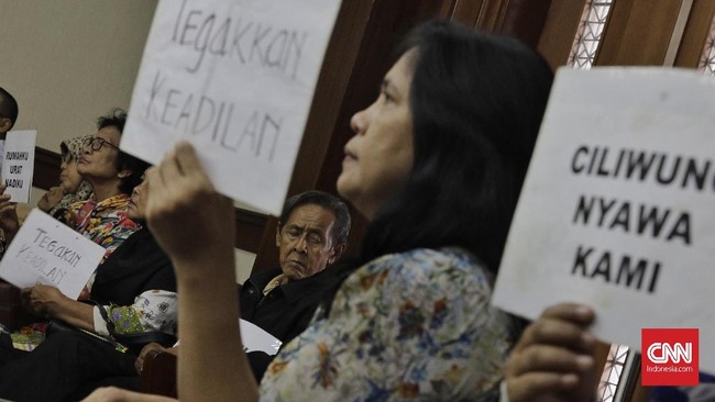 Kuasa hukum Pemprov DKI Jakarta belum berencana mengajukan banding usai Majelis Hakim PN Jakpus mengabulkan gugatan warga Bukit Duri pada sidang putusan.