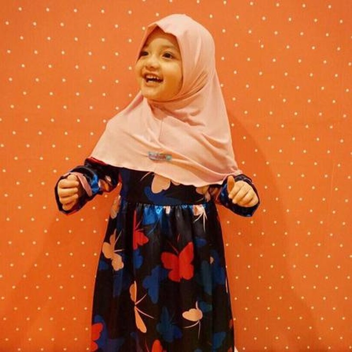 <p>Walau masih kecil, Arsy sudah kelihatan anggun lho. (Foto: Instagram/ @queenarsy)</p>