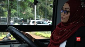 Dahlia, Srikandi di Atas Roda Transjakarta