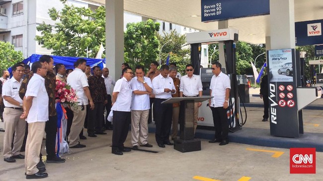 Tabung gas elpiji yang dijual Vivo Energi berlabel Nusagas dengan warna tabung jingga dan ukuran 4,5 kg, 8 kg, 16 kg, dan 60 kg.