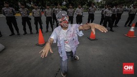 FOTO: Unjuk Rasa Buruh Awak Mobil Tangki Pertamina