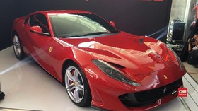 VIDEO: Melirik Ferrari 812 Superfast