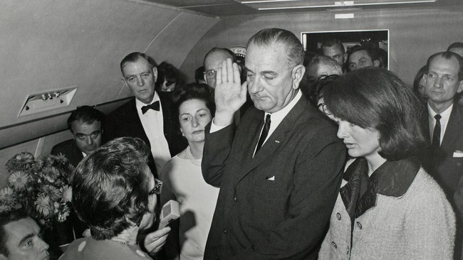 Dokumen yang dirilis AS mengindikasikan bahwa Soviet meyakini Presiden Lyndon Baines Johnson merupakan dalang di balik pembunuhan pendahulunya tersebut.