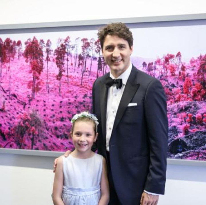 <p>Sibuk sih karena harus mengurus warganya. Tapi waktu untuk anak-anak tetap ada. (Foto: Instagram/justinpjtrudeau)</p>