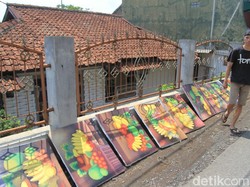 Cerita Pelukis Kampung Seni-Budaya Jelekong Bertahan di Tengah Pandemi