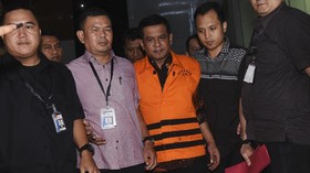 KPK Geledah 15 Lokasi, Kumpulkan Bukti Suap Bupati Nganjuk