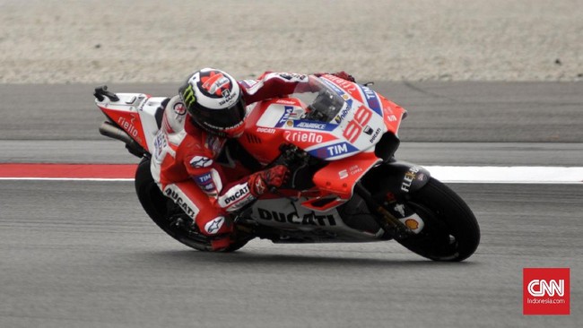 Jorge Lorenzo diklaim akan memperkuat tim satelit Yamaha setelah peluang bertahan di Ducati dan pindah ke Suzuki hampir pasti tertutup.
