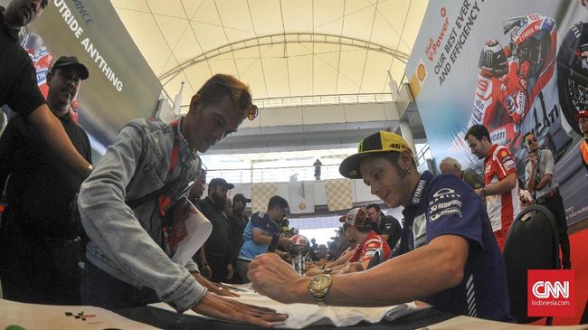 Para Fan Histeris Jumpa Valentino Rossi Di Motogp Malaysia