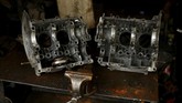 FOTO: Menghidupkan Kembali VW Bettle dari 'Mati Suri' VW Bettle masih memiliki penggemar sekaligus tetap jadi kendaraan andalan di Ethiopia.