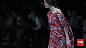 Ironi di Balik Gemerlap Jakarta Fashion Week 2018