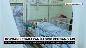 Duka Keluarga Korban Kebakaran Pabrik Kembang Api