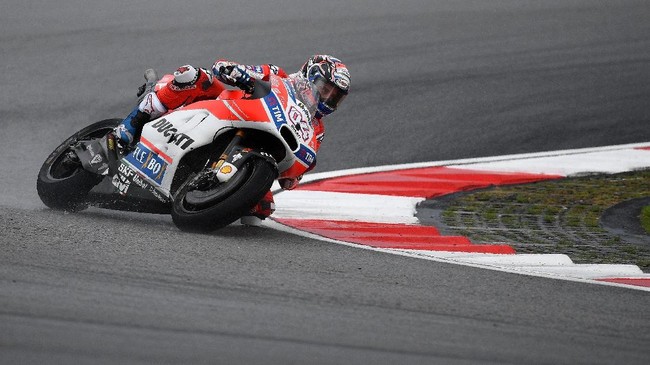 Pebalap Ducati Andrea Dovizioso berhasil jadi yang tercepat pada sesi latihan bebas pertama MotoGP Qatar 2018 dan unggul atas Valentino Rossi.