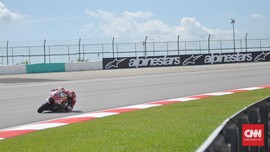 FOTO: Dimas Ekky, Pebalap Indonesia yang Unjuk Gigi di Sepang