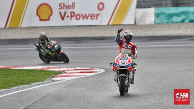 Pebalap Ducati, Andrea Dovizioso, secara terbuka mengakui peluangnya untuk jadi juara dunia MotoGP 2017 sangat berat meski memenangi MotoGP Malaysia.
