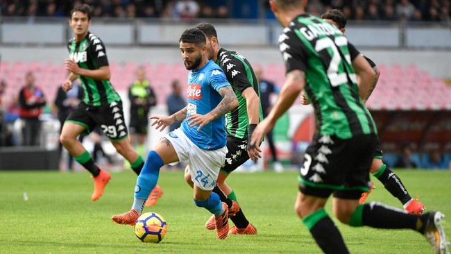 Diego Maradona mengaku tak kecewa mendengar pernyataan Lorenzo Insigne yang lebih mengidolakan Ronaldo.