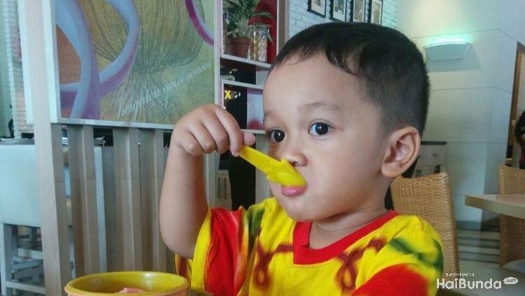 Membuat anak punya pola makan seimbang menjadi tantangan tersendiri bagi orang tua. Cara ini dapat membantu Bunda dalam menerapkannya.