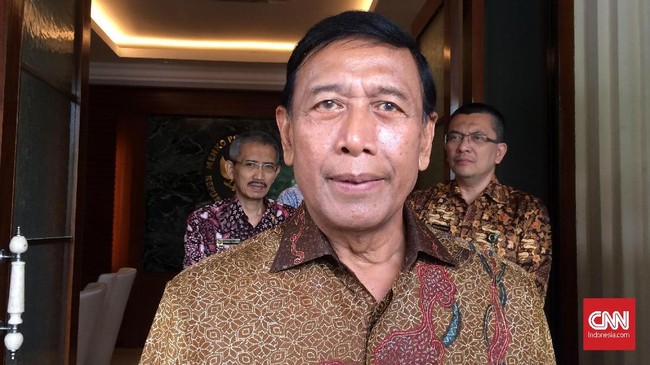Wiranto mengklaim hanya mendengar masukan SBY soal kondisi politik nasional menyambut pemilu 2019. Wiranto membantah ada pembahasan cawapres pendamping Jokowi.