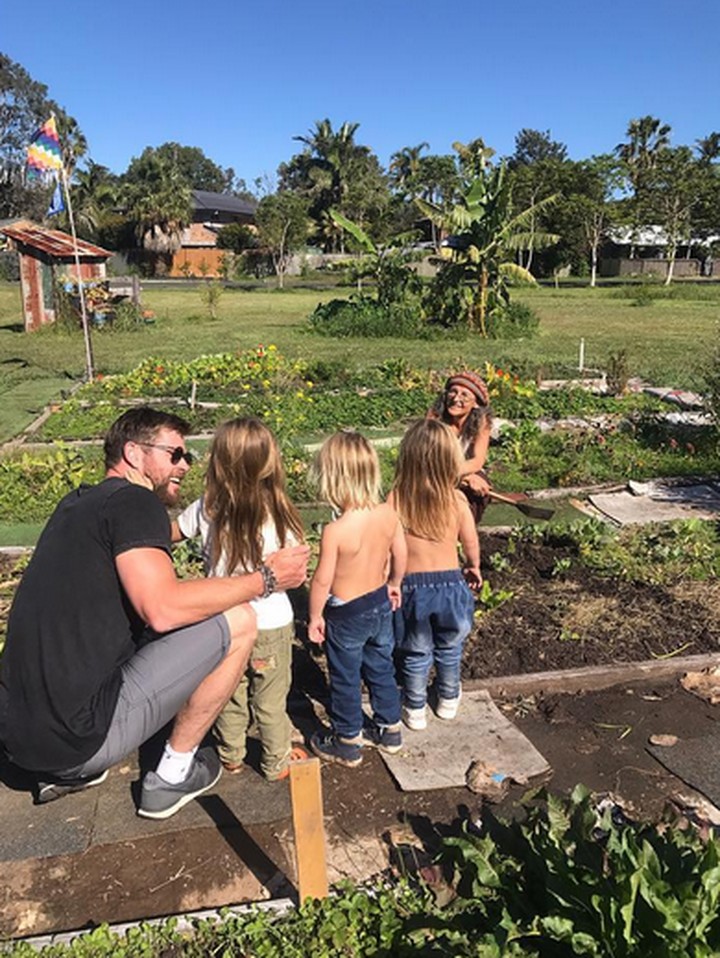 Sweet! Kedekatan si 'Thor' Chris Hemsworth dengan Buah Hatinya