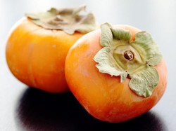 Mengenal Buah Kesemek: Nutrisi dan Khasiatnya bagi Kesehatan