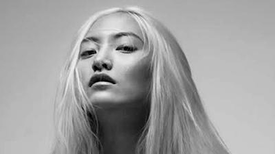 5 Model Cantik yang Meninggal Tragis karena Tekanan Profesi