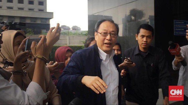 Tersangka korupsi proyek e-KTP Made Oka Masagung kembali diperiksa KPK bagi keponakan Setya Novanto, Irvanto Hendra Pambudi.