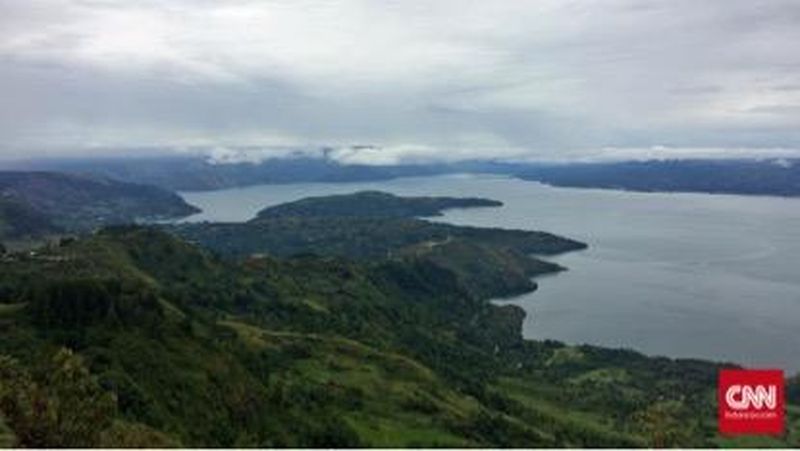 kawasan wisata Danau Toba bukan hanya soal penerbangan internasional ke Bandar Udara Silangit, tapi juga promosi yang efektif .
