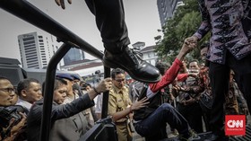 Sandiaga Siap Buka Komunikasi dengan Buruh soal UMP DKI 2018