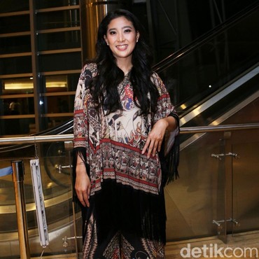 Hidup Sehat Ala Olivia Zalianty VS Klarifikasi Eks Suami Jenita Janet