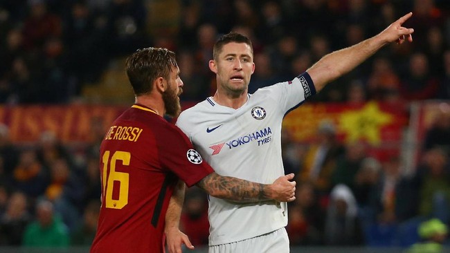 Chelsea secara mengejutkan takluk 0-3 dari AS Roma, sementara tim raksasa Spanyol Barcelona ditahan imbang tanpa gol oleh Olympiakos.
