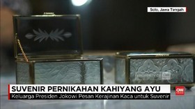 VIDEO: Kerajinan Kaca Jadi Suvenir Pernikahan Kahiyang