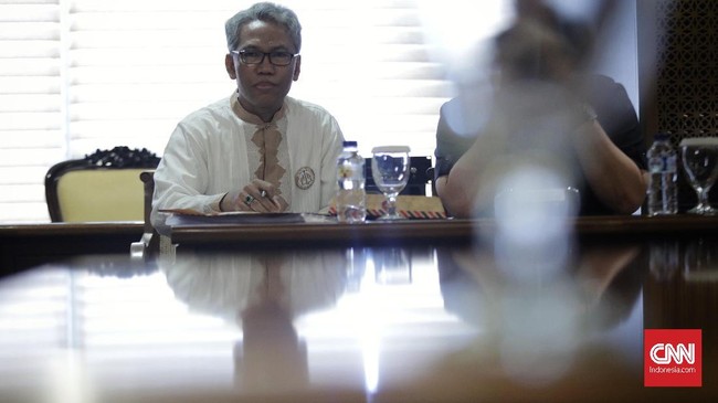 Buni Yani menghadapi sidang vonis dalam perkara pelanggaran Undang-undang Informas dan Transaksi Elektronik (ITE).
