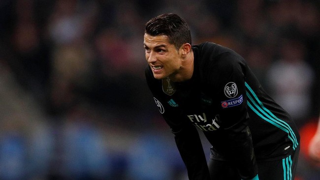 Cristiano Ronaldo angkat bicara merespons kekalahan Real Madrid 1-3 dari Tottenham Hotspur. Ia menegaskan Madrid tak selamanya main bagus.