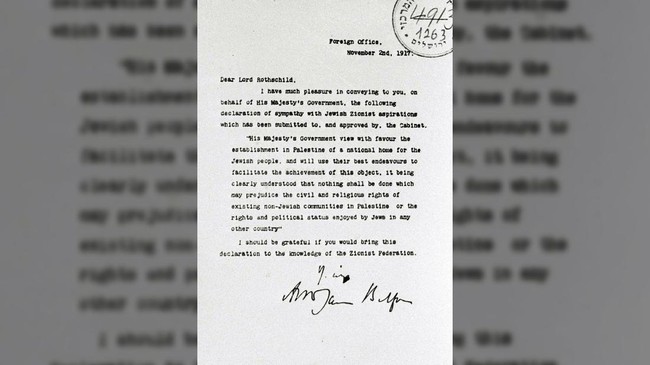 Peran keluarga Rothschild tak lepas dari Deklarasi Balfour yang melegitimasi pendirian negara Israel di tanah Palestina.
