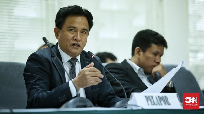 Kepada Bawaslu, Ketua Umum PBB Yusril Ihza mengeluhkan soal sistem infomrasi partai politik (Sipol) sebagai masalah dalam pendaftaran calon peserta pemilu.