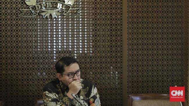 DPR berharap pemerintah tidak menyalahgunakan data pelanggan layanan telekomunikasi yang belakangan diwajibkan mendaftar ulang.