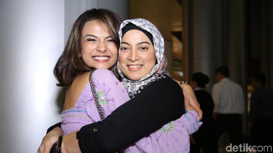 Jane Shalimar buka suara soal dirinya yang tak mengundang Vanessa Angel di pernikahannya.