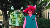 <p>Perkenalkan! Dua Branch dan putri Poppy. (Foto: Instagram/ @jessicabiel)  </p>
