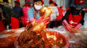 FOTO: Festival 'Amal' Kimchi Digelar di Seoul