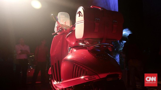 FOTO: Uniknya Vespa 946 Red yang Berharga Ratusan Juta