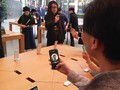 VIDEO: Demi iPhone X, Pembeli Rela Antri Berhari-hari